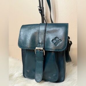 Patricia Nash Cascina Crossbody Bag Blue Coral Leather Purse #P75206. NWOT